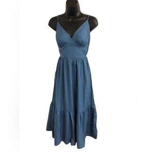 Jessica Simpson blue v-front banded waist open tie back tiered dress size large